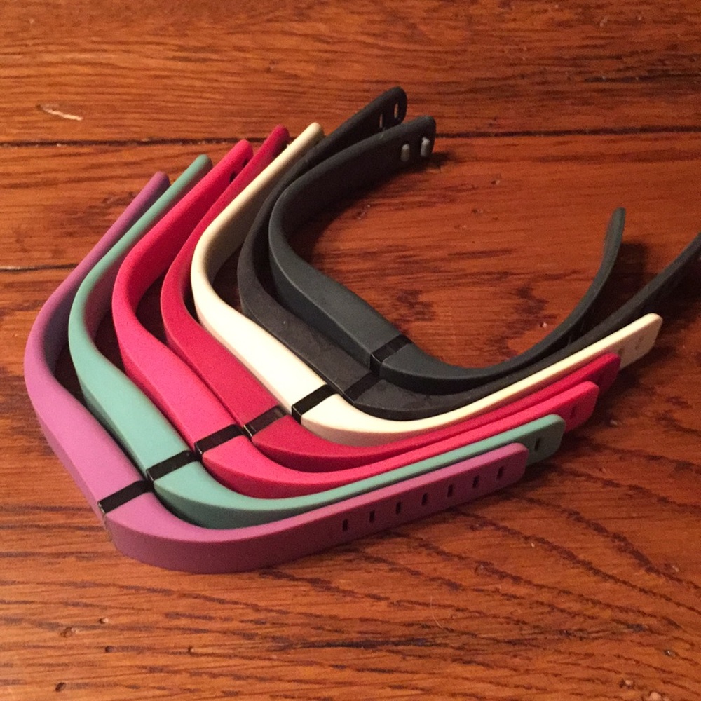 😓Fitbit bracelets!!!😓